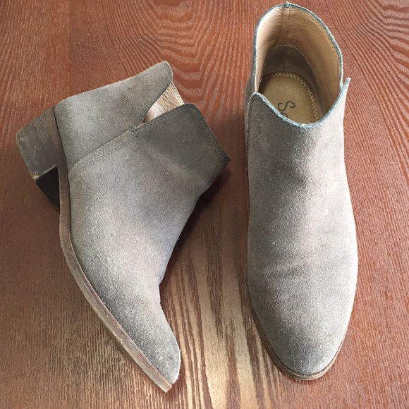 Splendid Shoes - Splendid 6 Hamptyn suede booties ankle boots